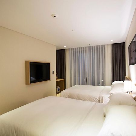 Best Western Haeundae Hotel Busan Exteriör bild