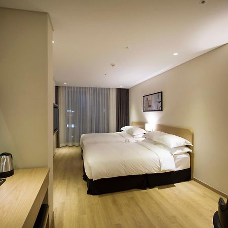 Best Western Haeundae Hotel Busan Exteriör bild