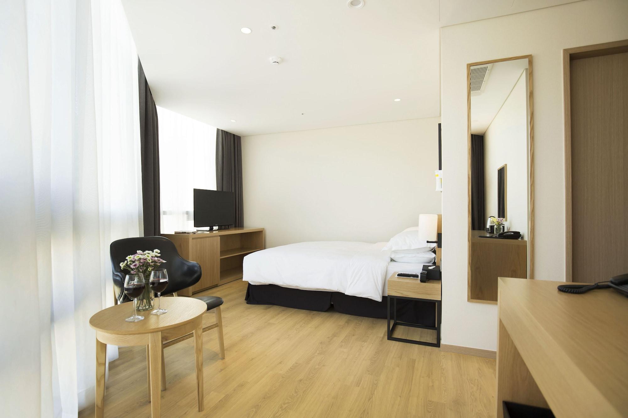 Best Western Haeundae Hotel Busan Exteriör bild