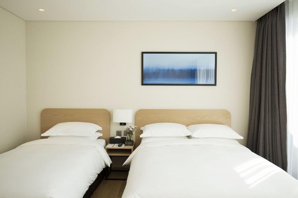 Best Western Haeundae Hotel Busan Exteriör bild