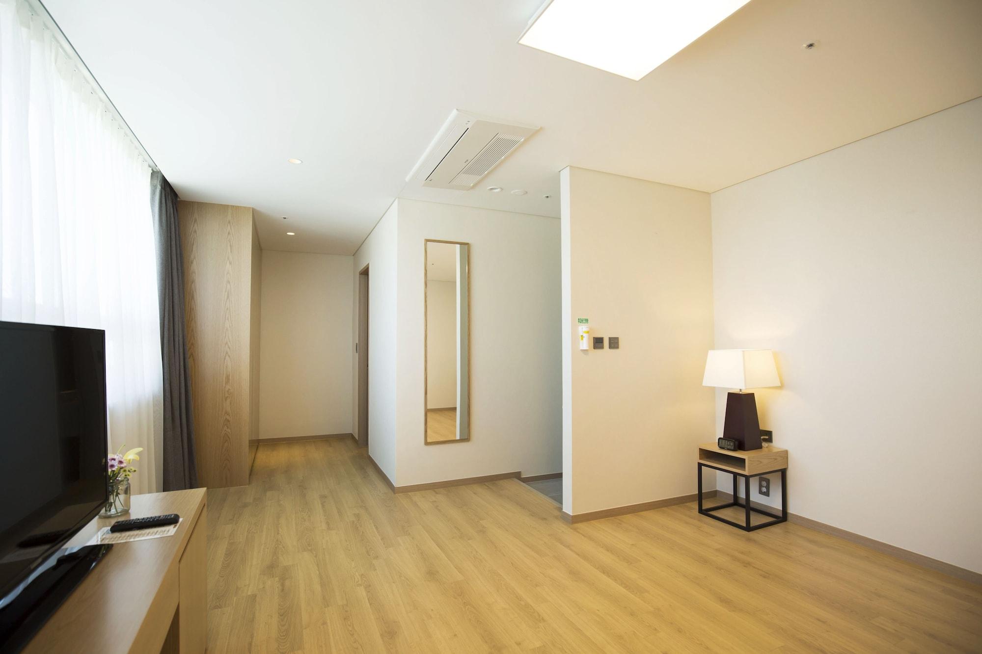 Best Western Haeundae Hotel Busan Exteriör bild