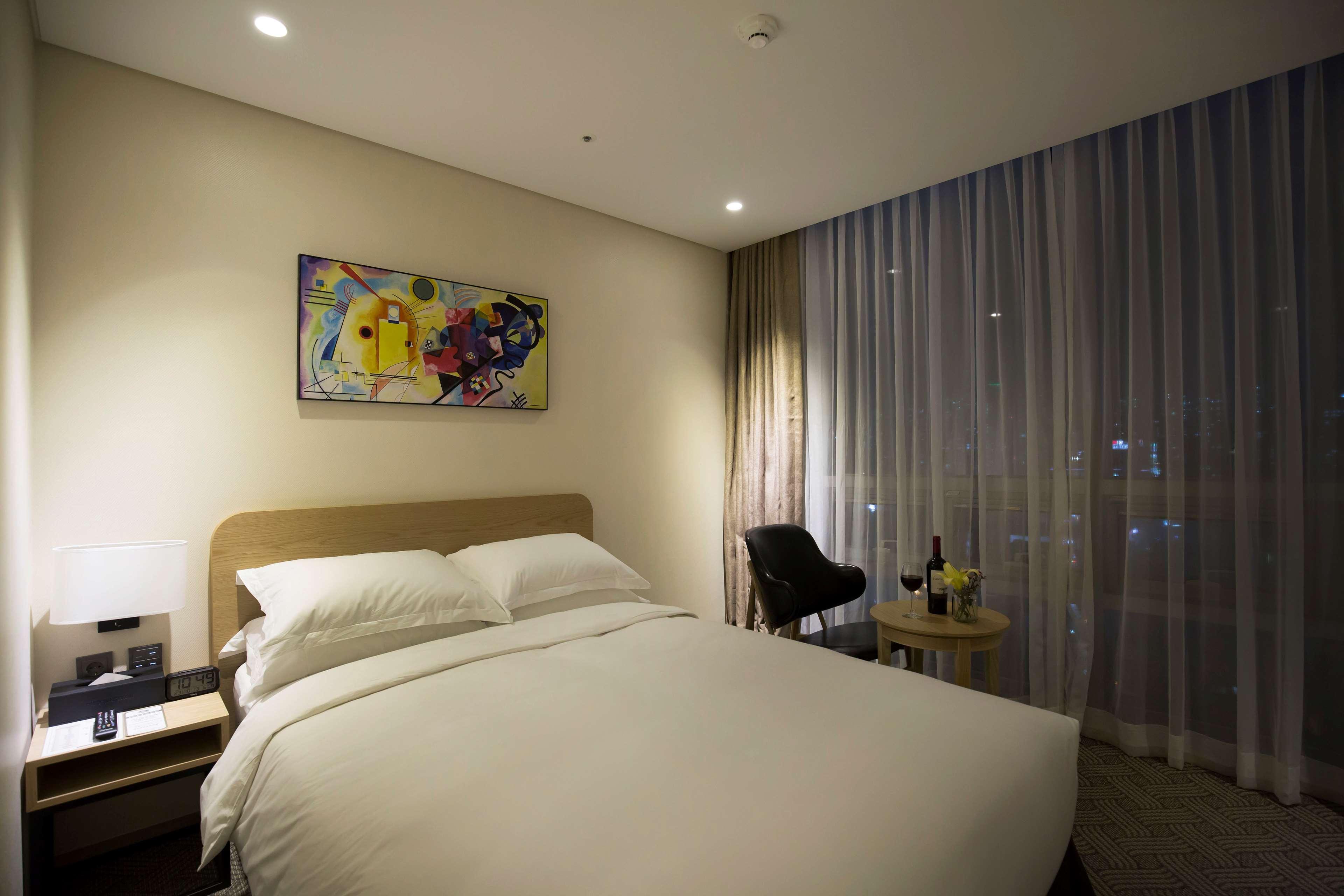 Best Western Haeundae Hotel Busan Exteriör bild