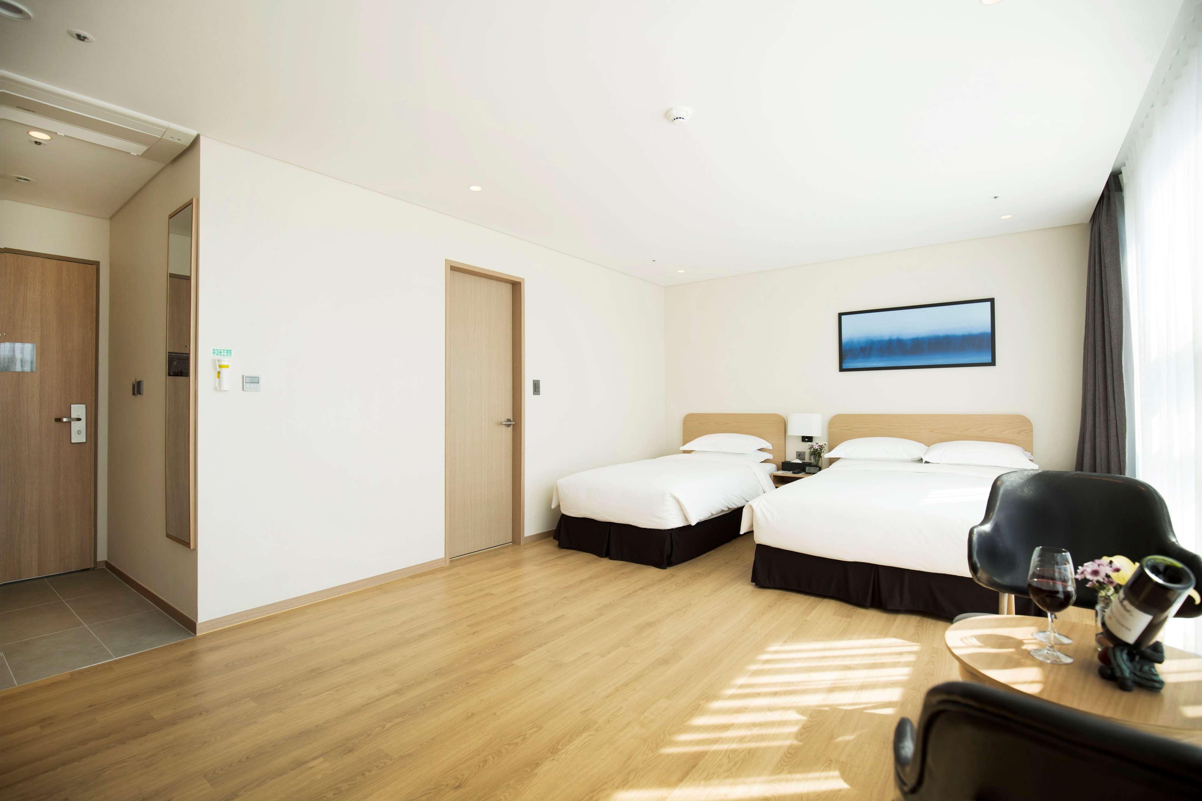 Best Western Haeundae Hotel Busan Exteriör bild