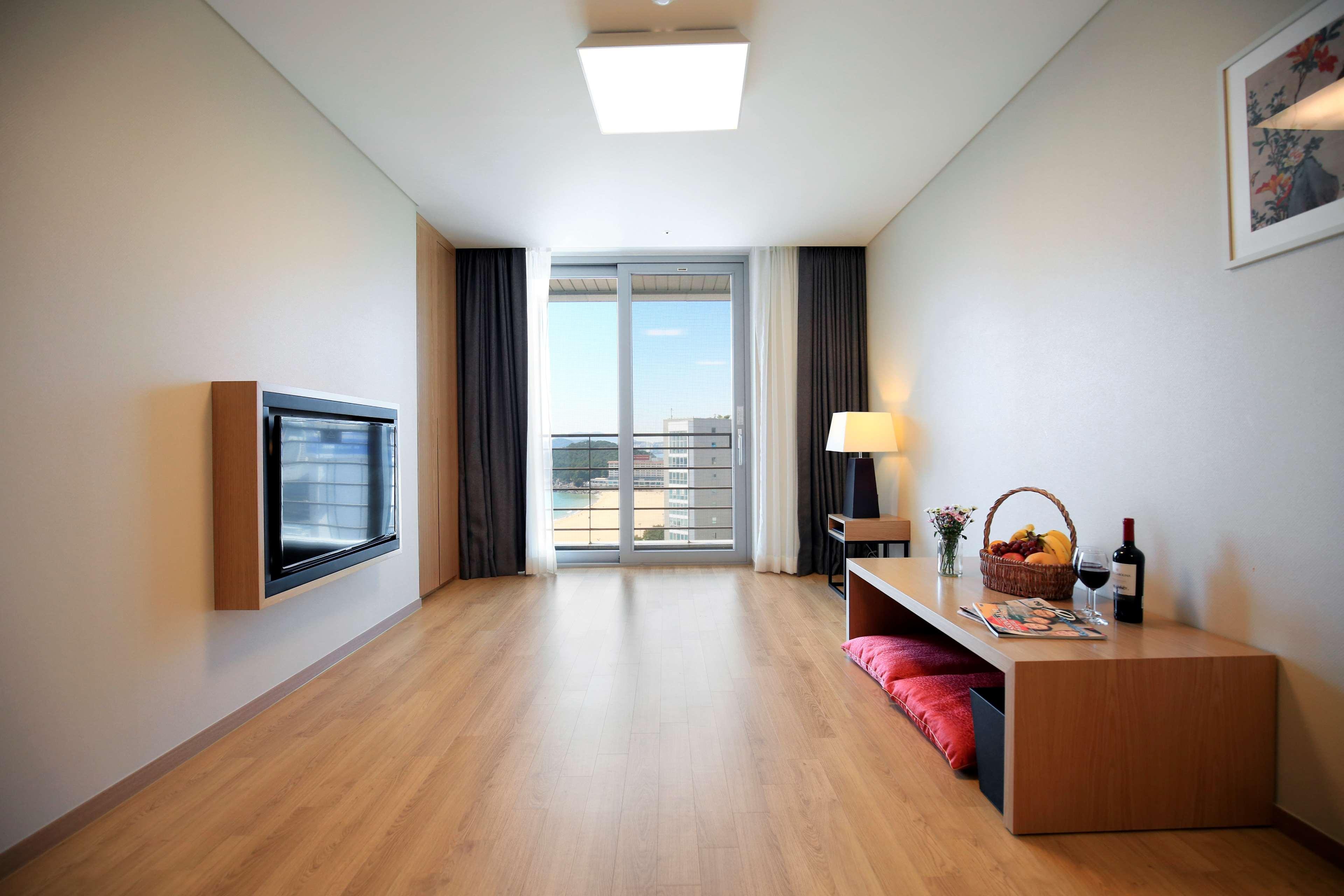 Best Western Haeundae Hotel Busan Exteriör bild