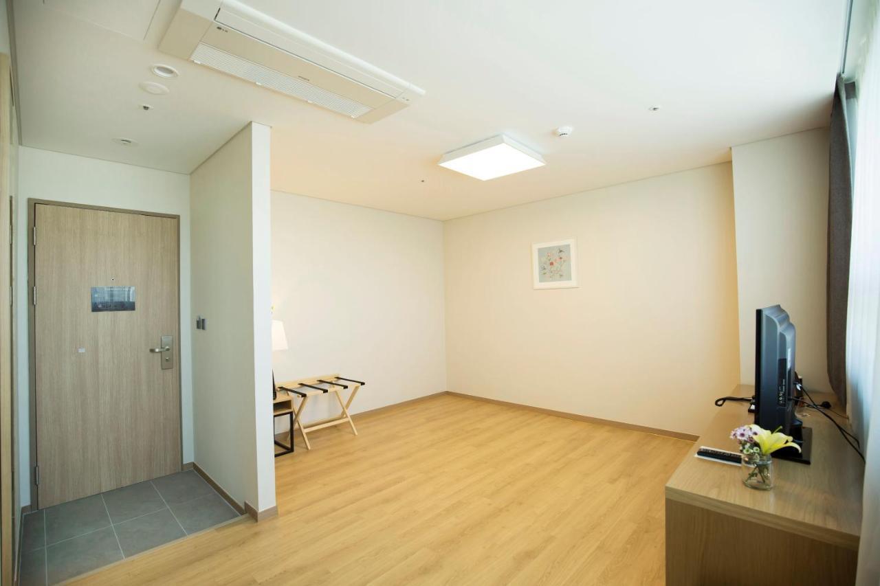 Best Western Haeundae Hotel Busan Exteriör bild